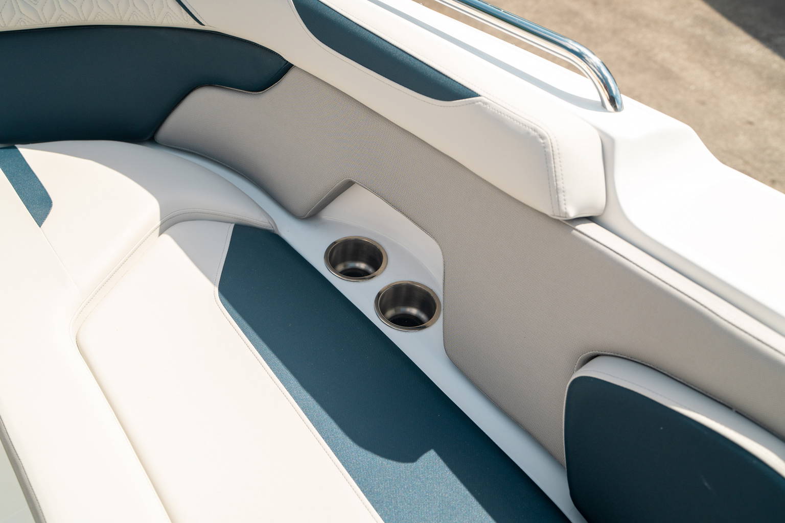 New 2024 Hurricane SunDeck 2400 OB #7836 image 44