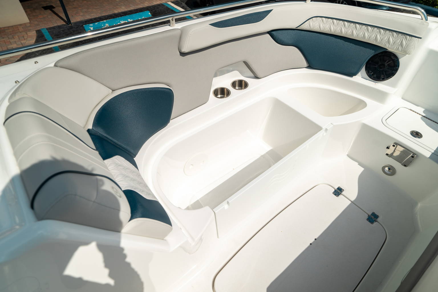 New 2024 Hurricane SunDeck 2400 OB #7836 image 47