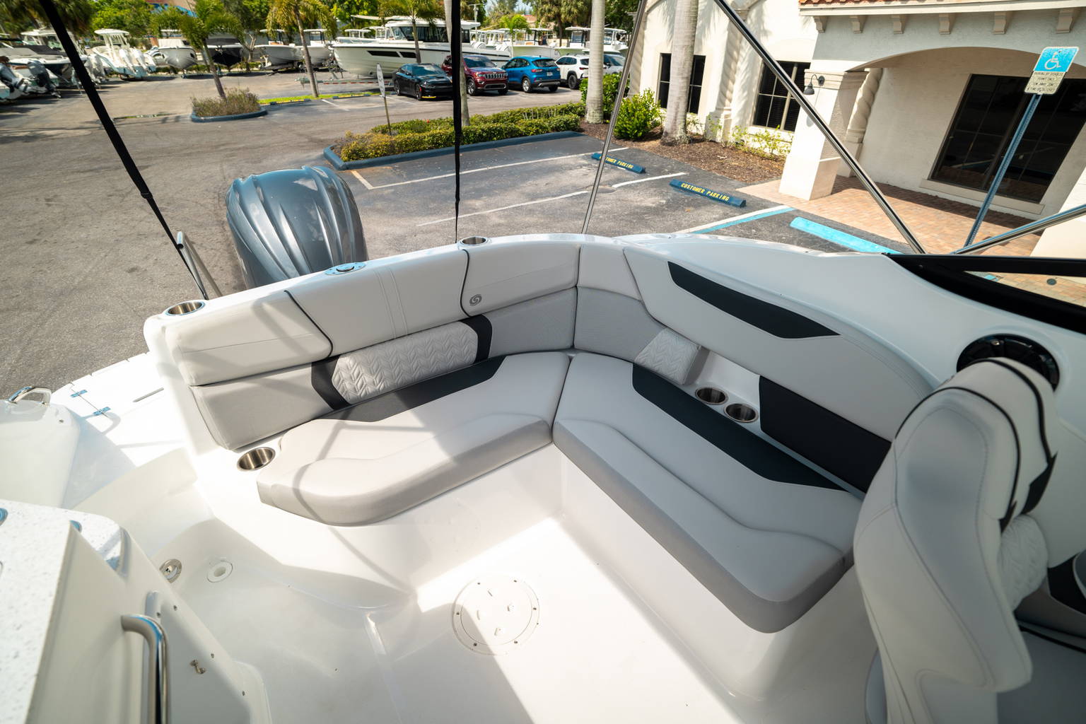 New 2024 Hurricane SunDeck 2400 OB #7891 image 10