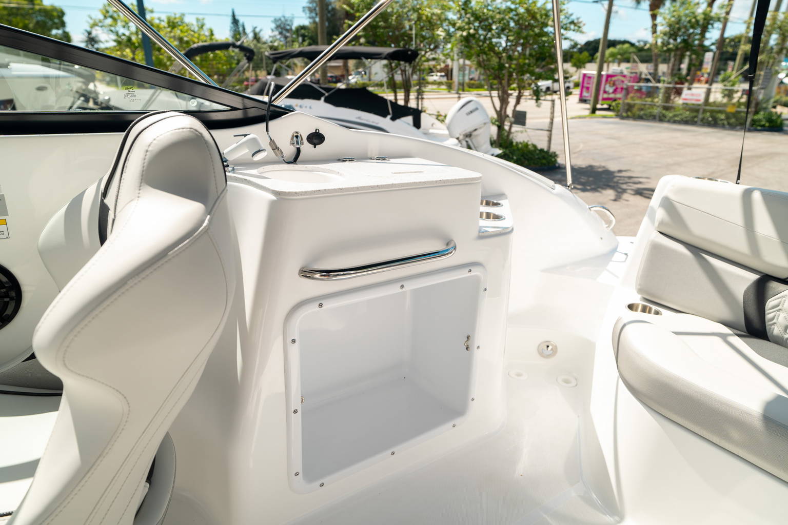 New 2024 Hurricane SunDeck 2400 OB #7891 image 15