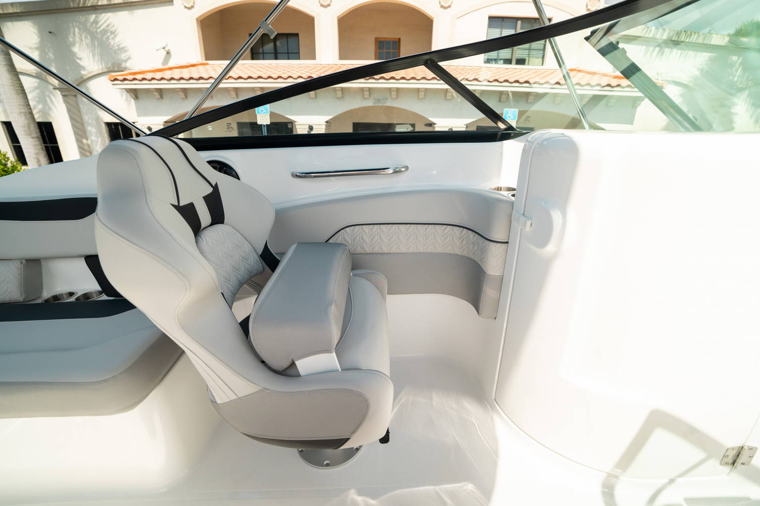 New 2024 Hurricane SunDeck 2400 OB #7891 image 27