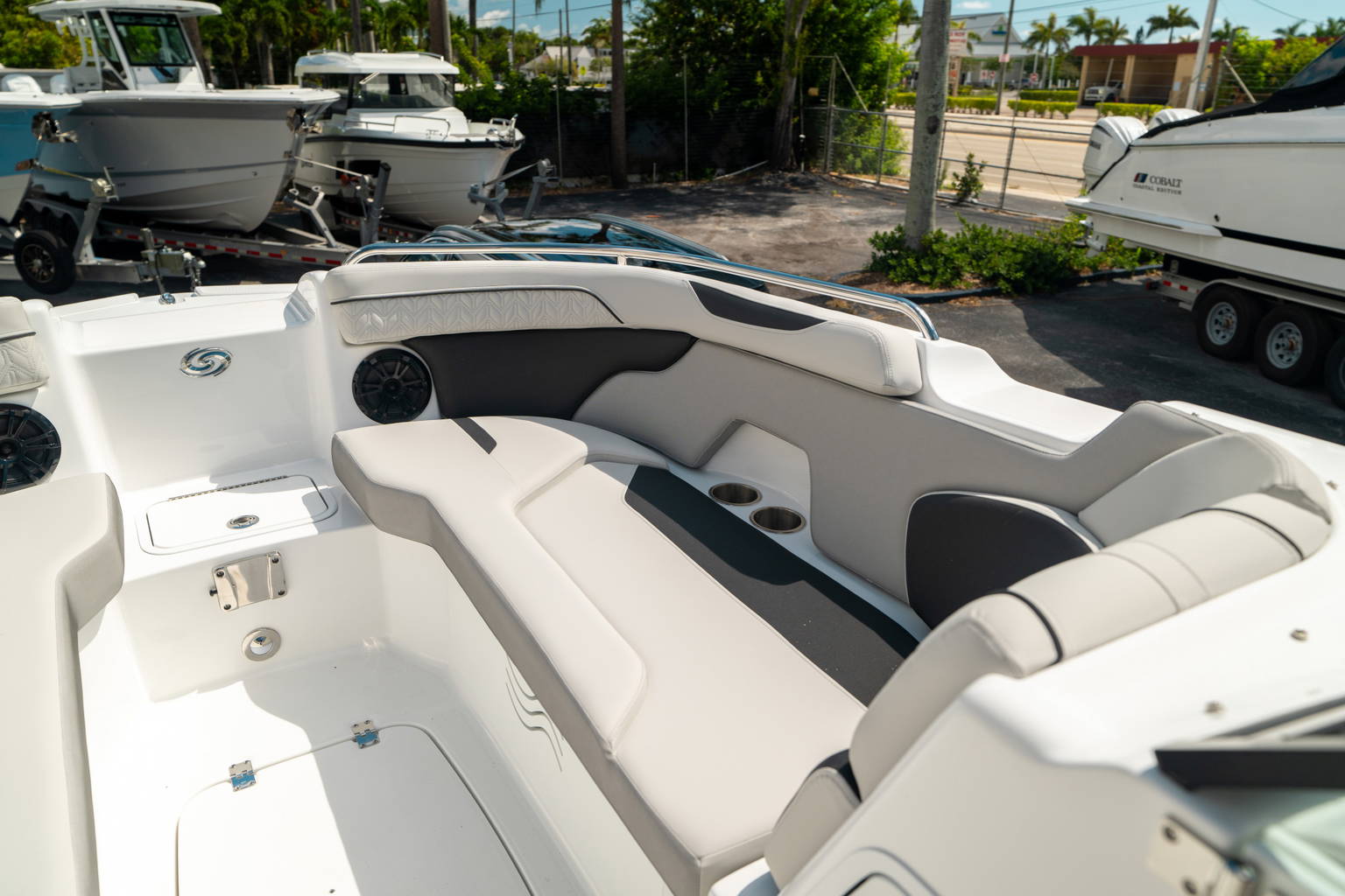 New 2024 Hurricane SunDeck 2400 OB #7891 image 35