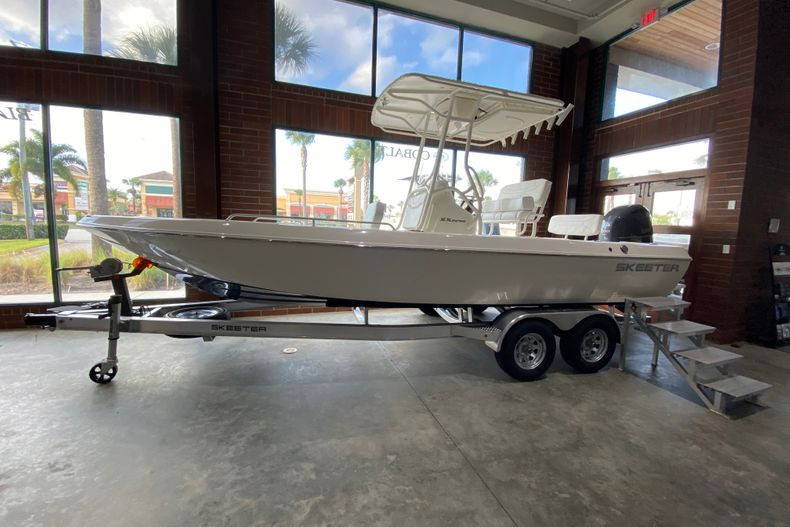 Main image of Skeeter SX2250 in Stuart, FL