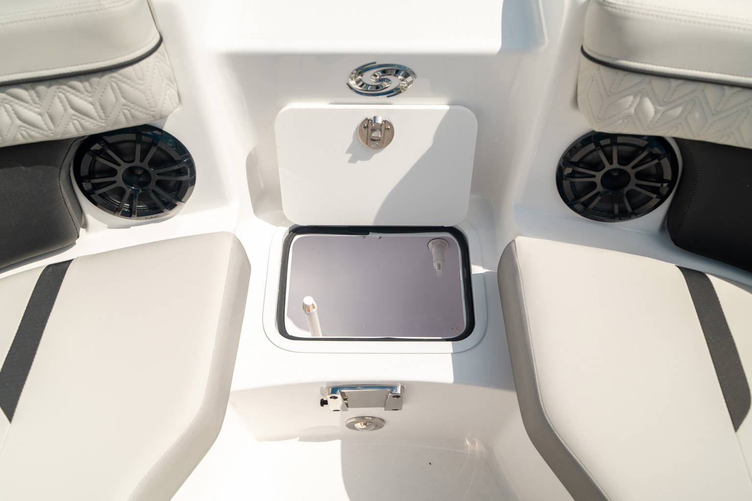 New 2024 Hurricane SunDeck 2400 OB #7891 image 36