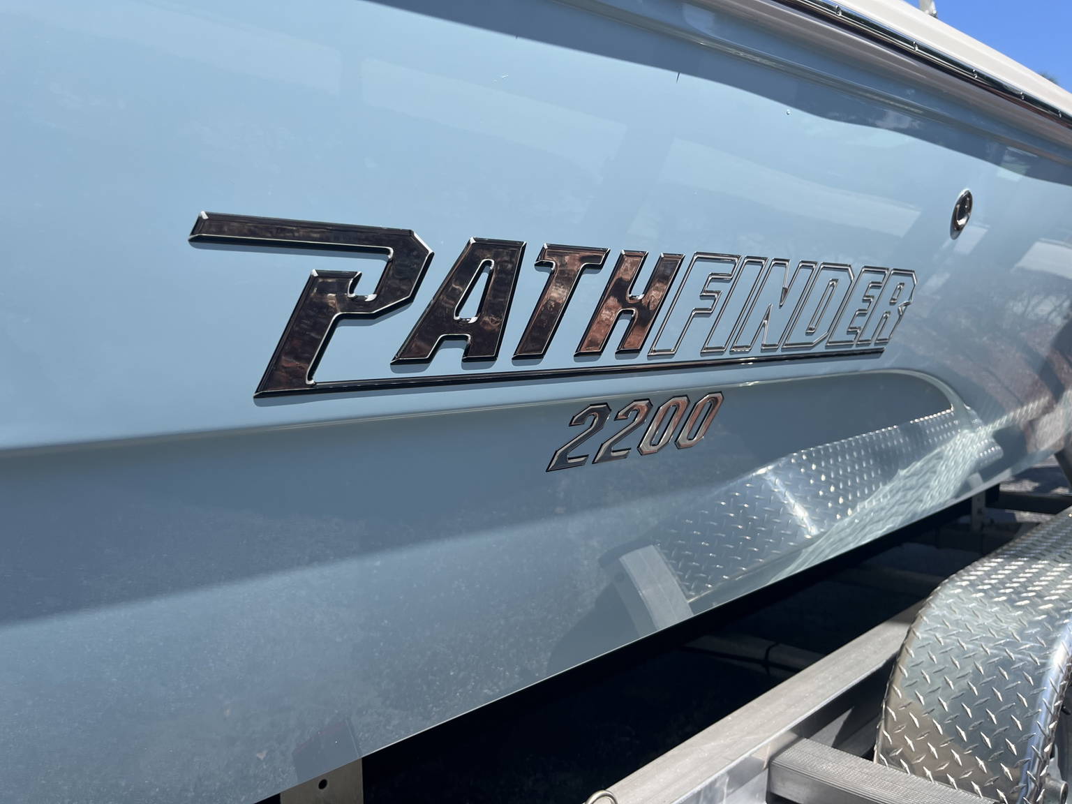 Alternative image of Pathfinder 2200 TRS in Vero Beach, FL