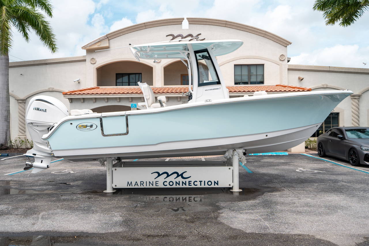 Main image of Sea Hunt Ultra 239 SE in West Palm Beach, FL