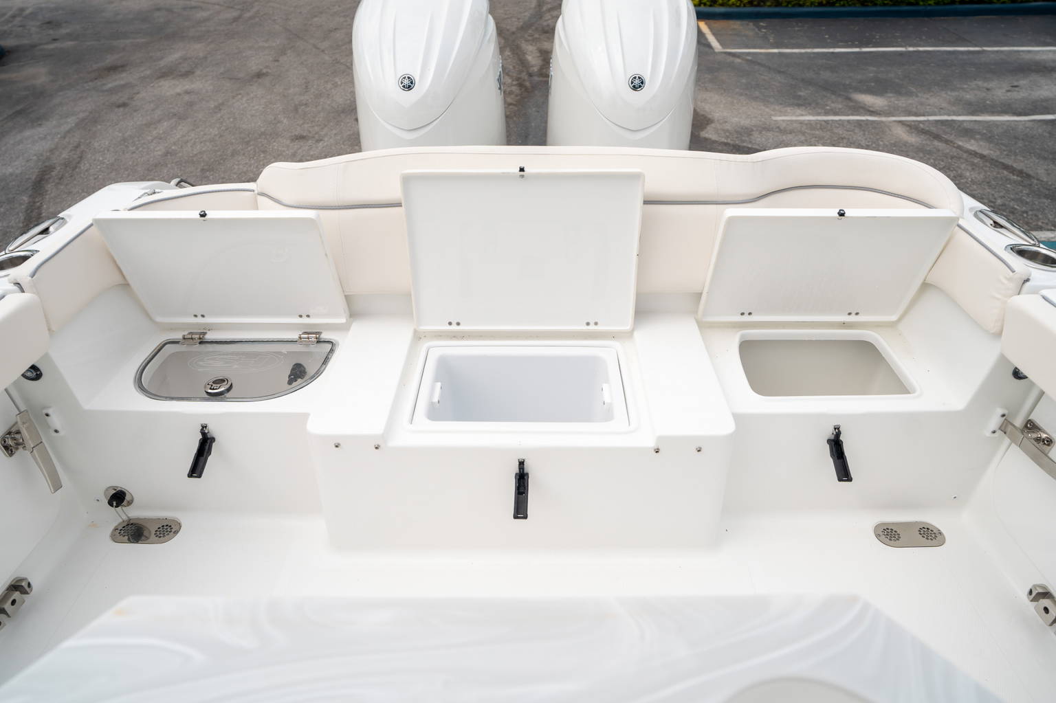 Alternative image of Sea Hunt Ultra 265 SE in Stuart, FL