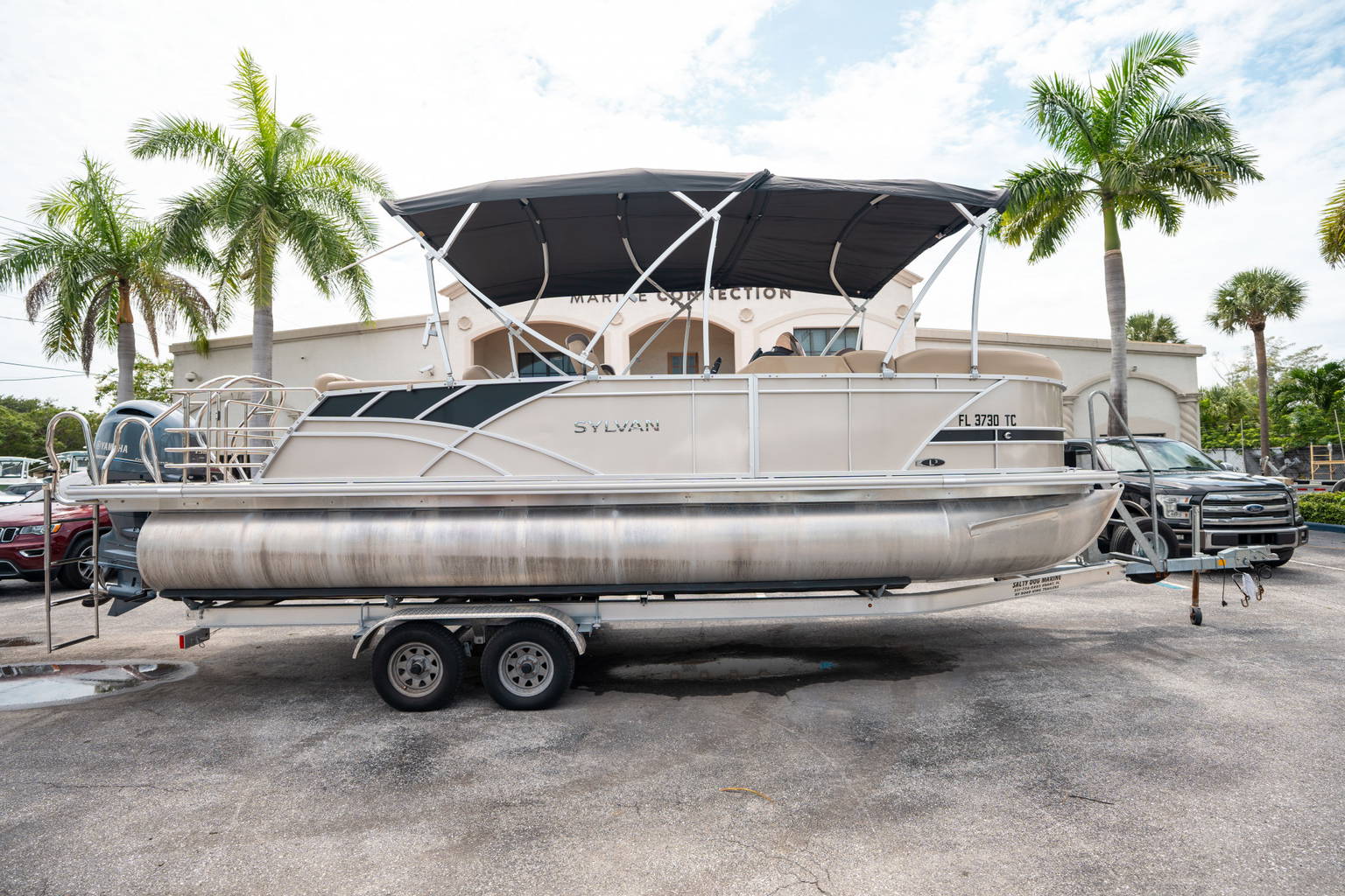 Used 2022 Sylvan L3 Deluxe #1836 image 1