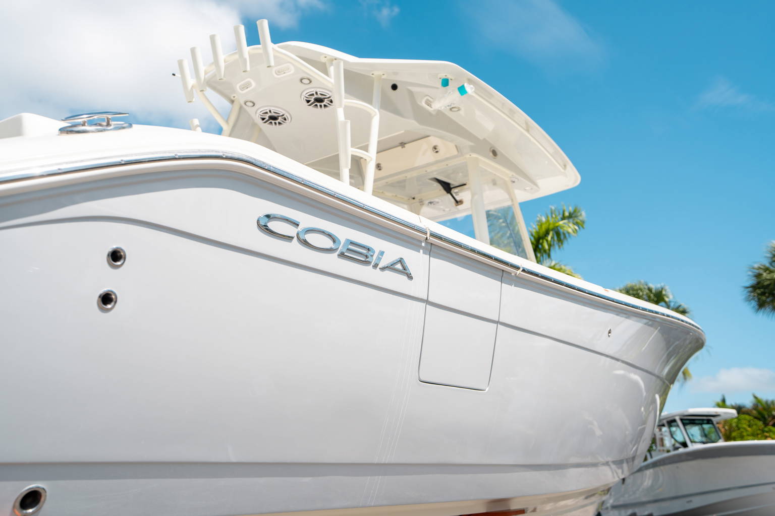 New 2024 Cobia 320 CC #A020 image 10