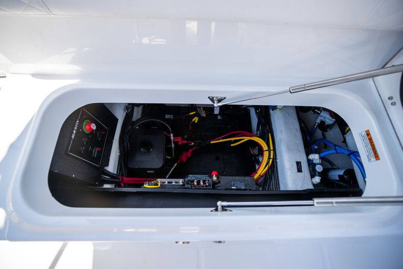 New 2022 Blackfin 232DC #K102 image 14