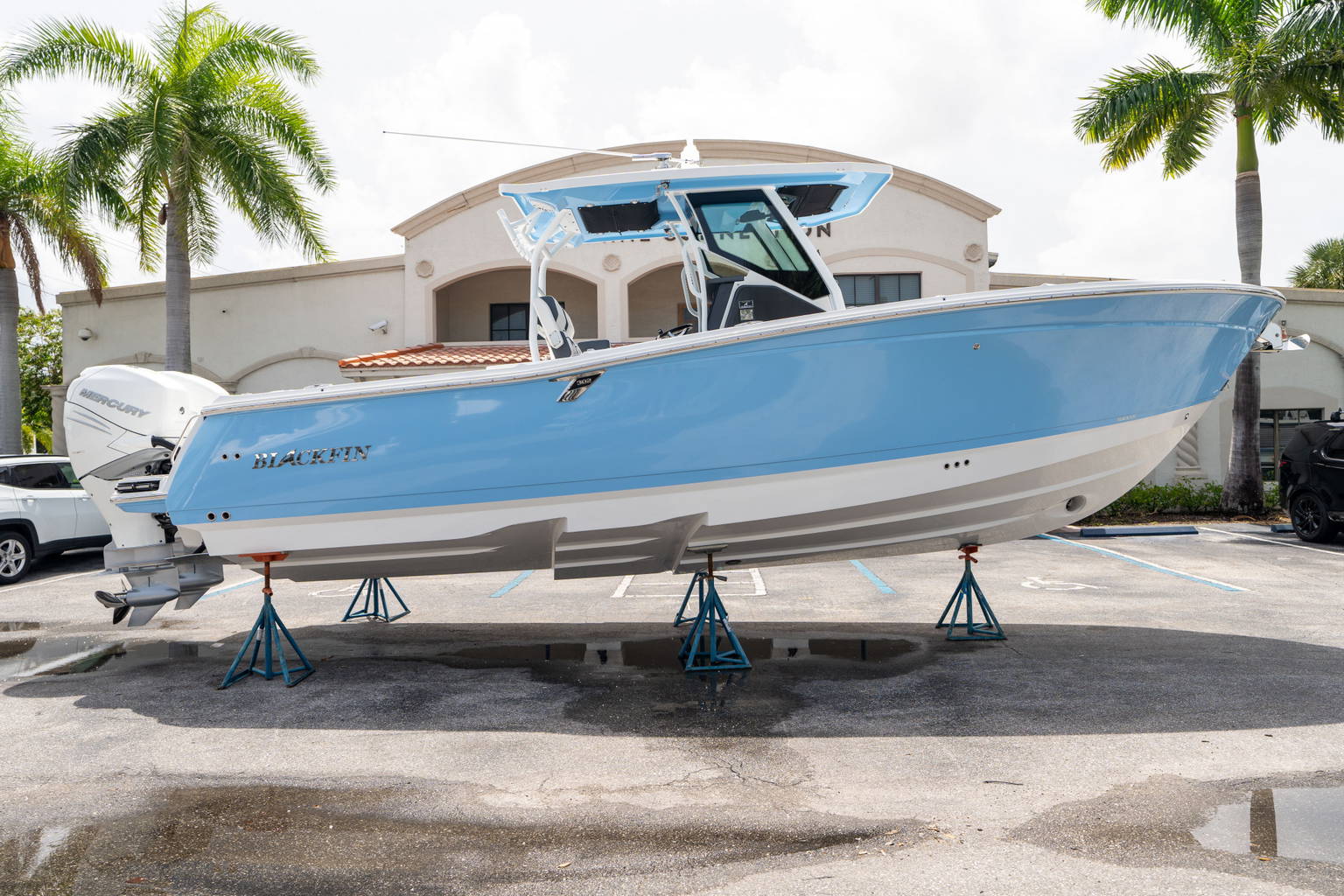 New 2023 Blackfin 302CC #E122 image 1