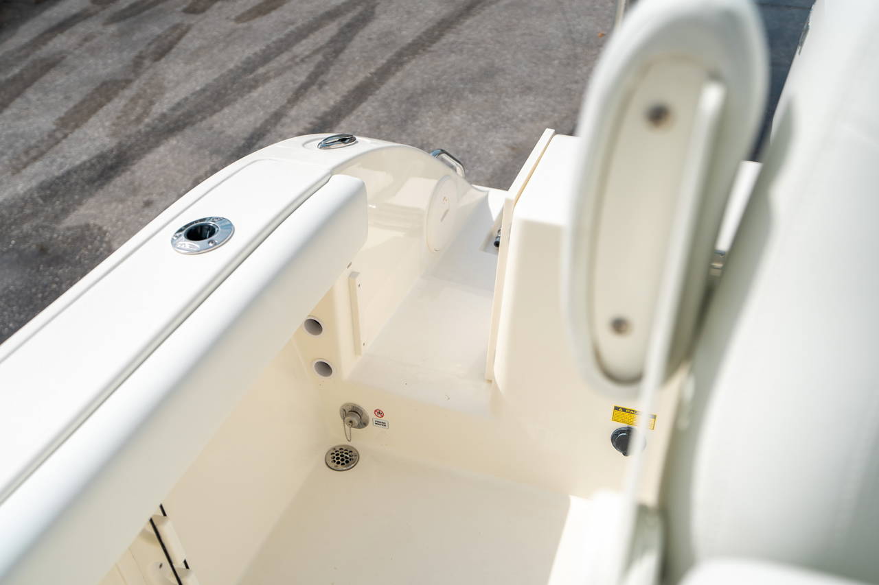 Alternative image of Cobia 220 CC in Vero Beach, FL