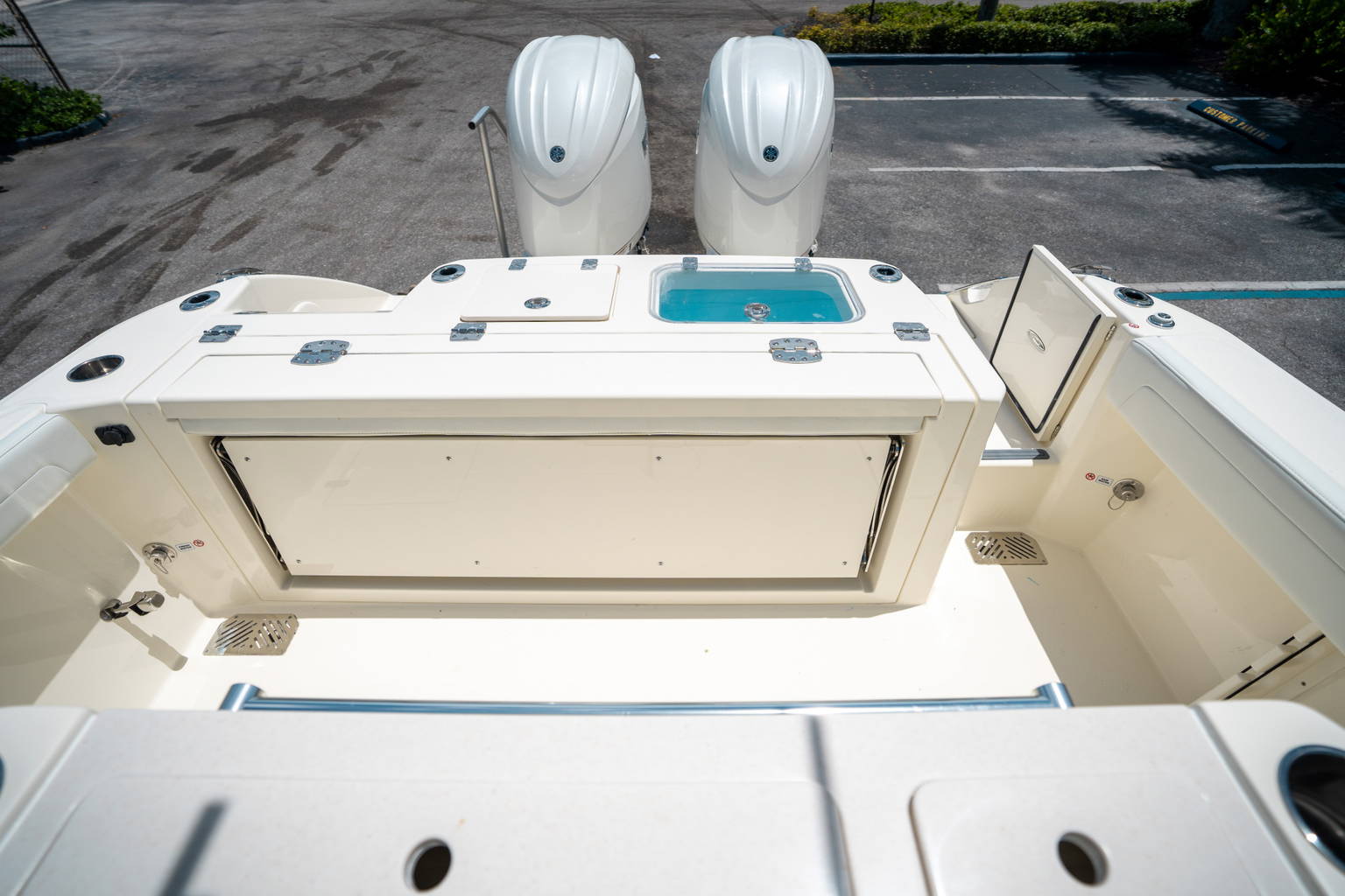 New 2025 Cobia 265 CC #G015 image 10