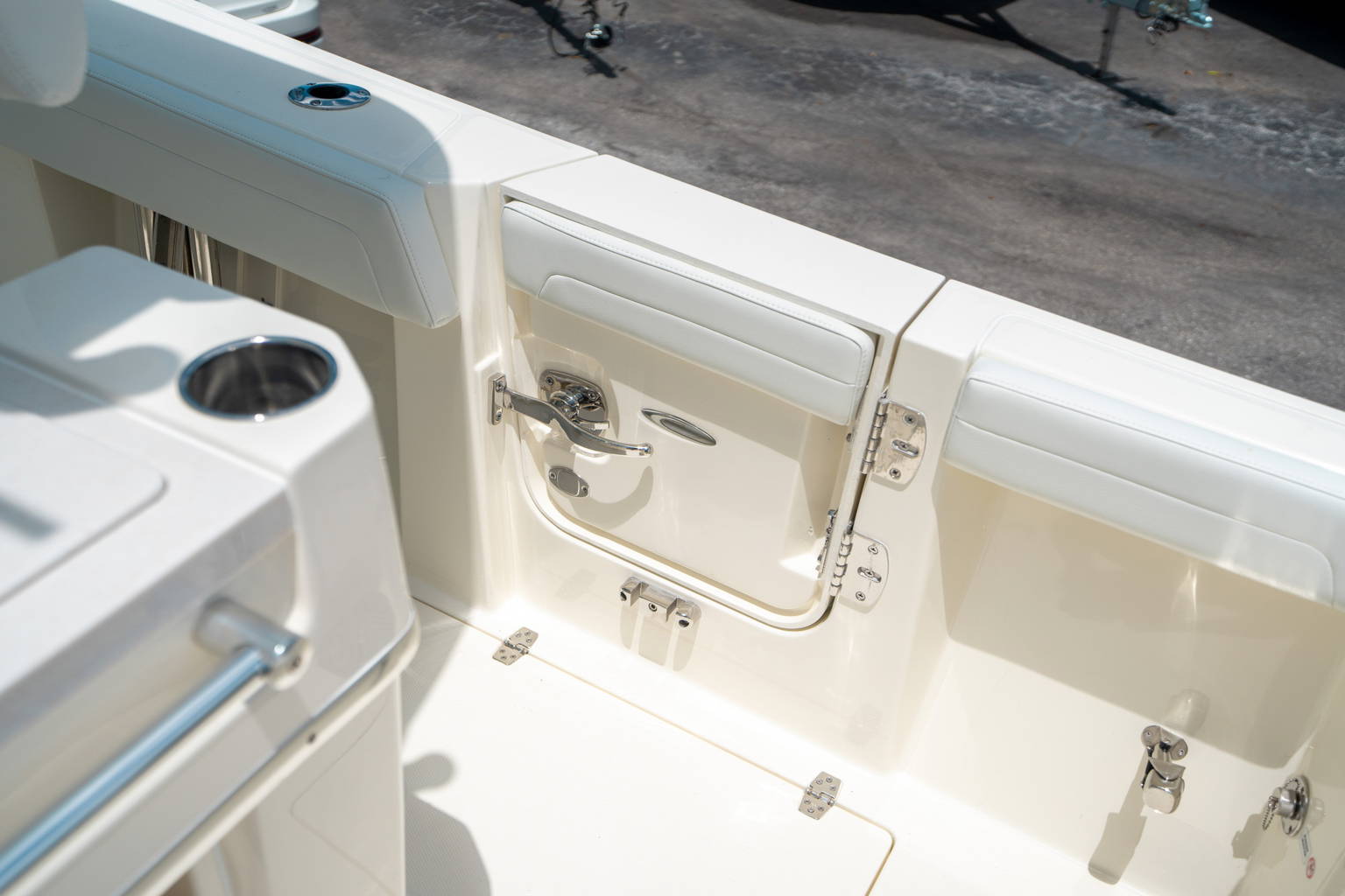 New 2025 Cobia 265 CC #G015 image 22