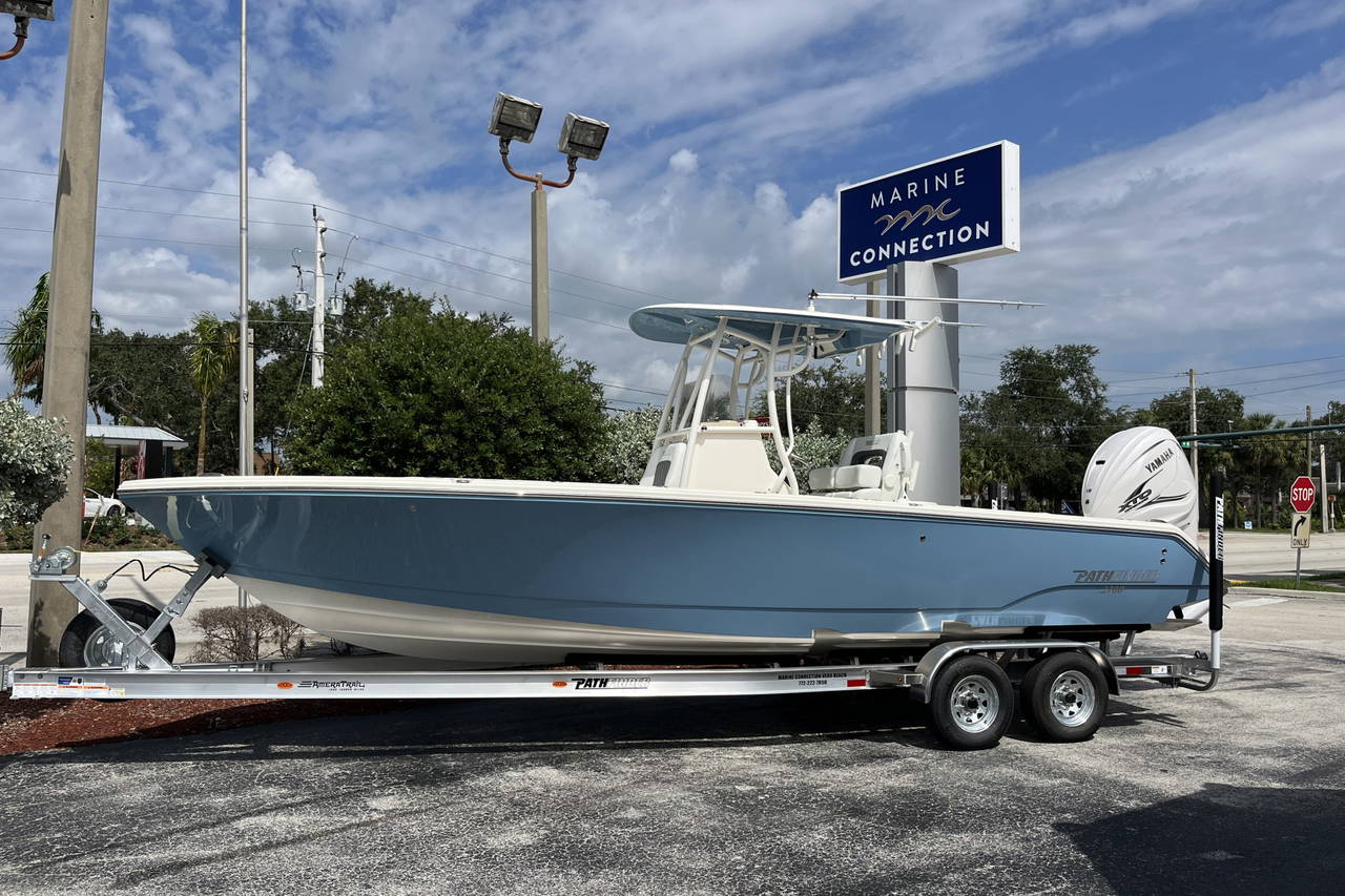 Main image of Pathfinder 2700 Open in Vero Beach, FL