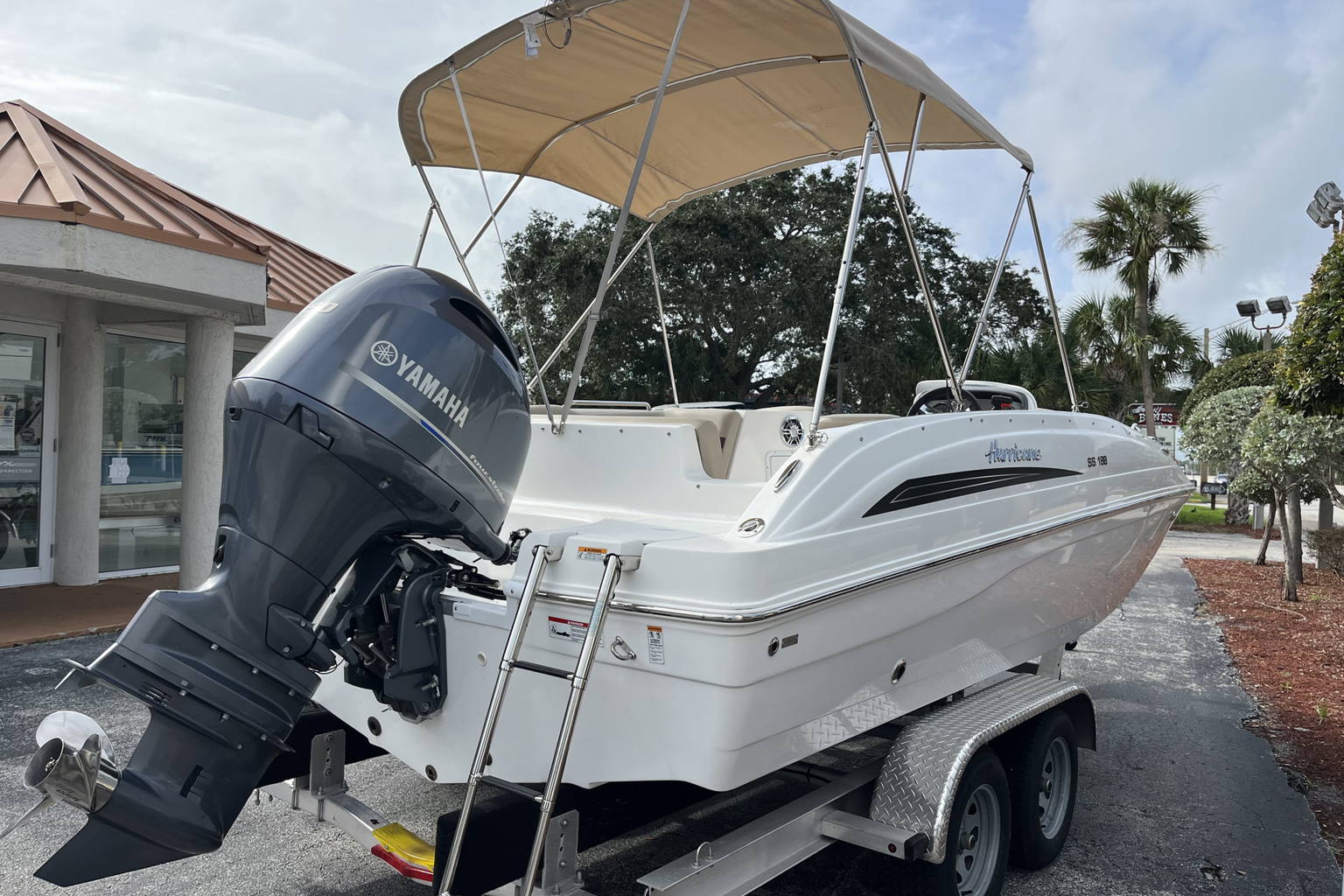 New 2023 Hurricane SunDeck Sport OB SS 188 OB #9141 image 6