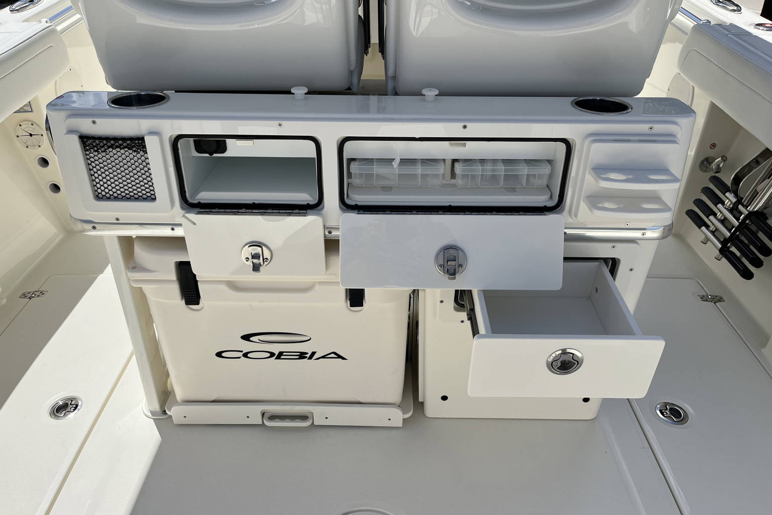 New 2025 Cobia 265 CC Open #H003 image 12