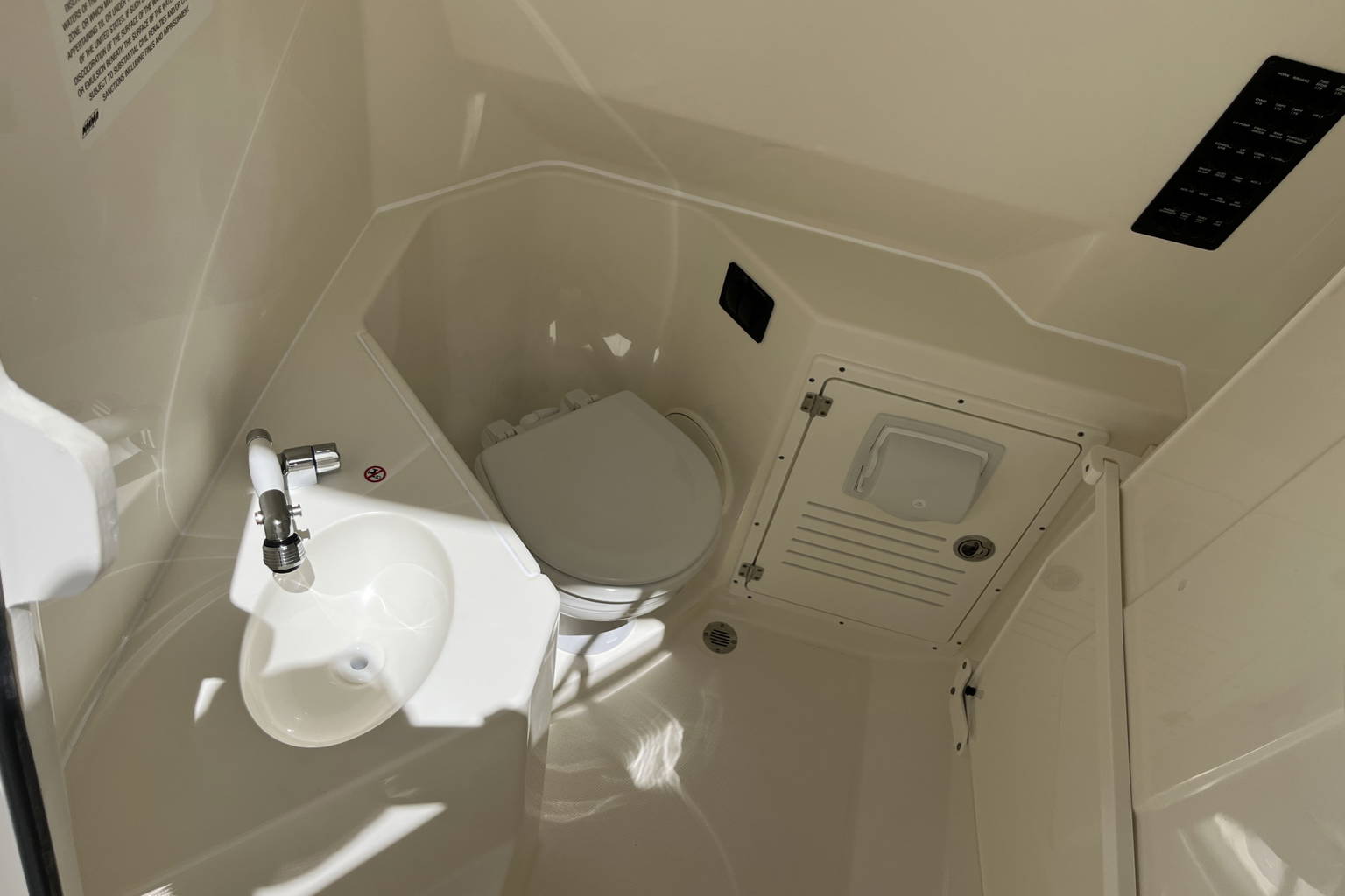 New 2025 Cobia 265 CC Open #H003 image 26