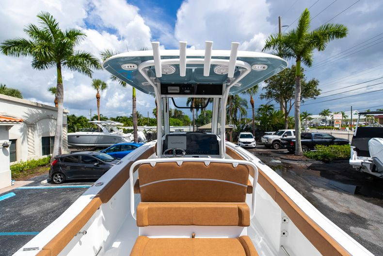 New 2023 Sea Hunt Ultra 255 SE #0282 image 11