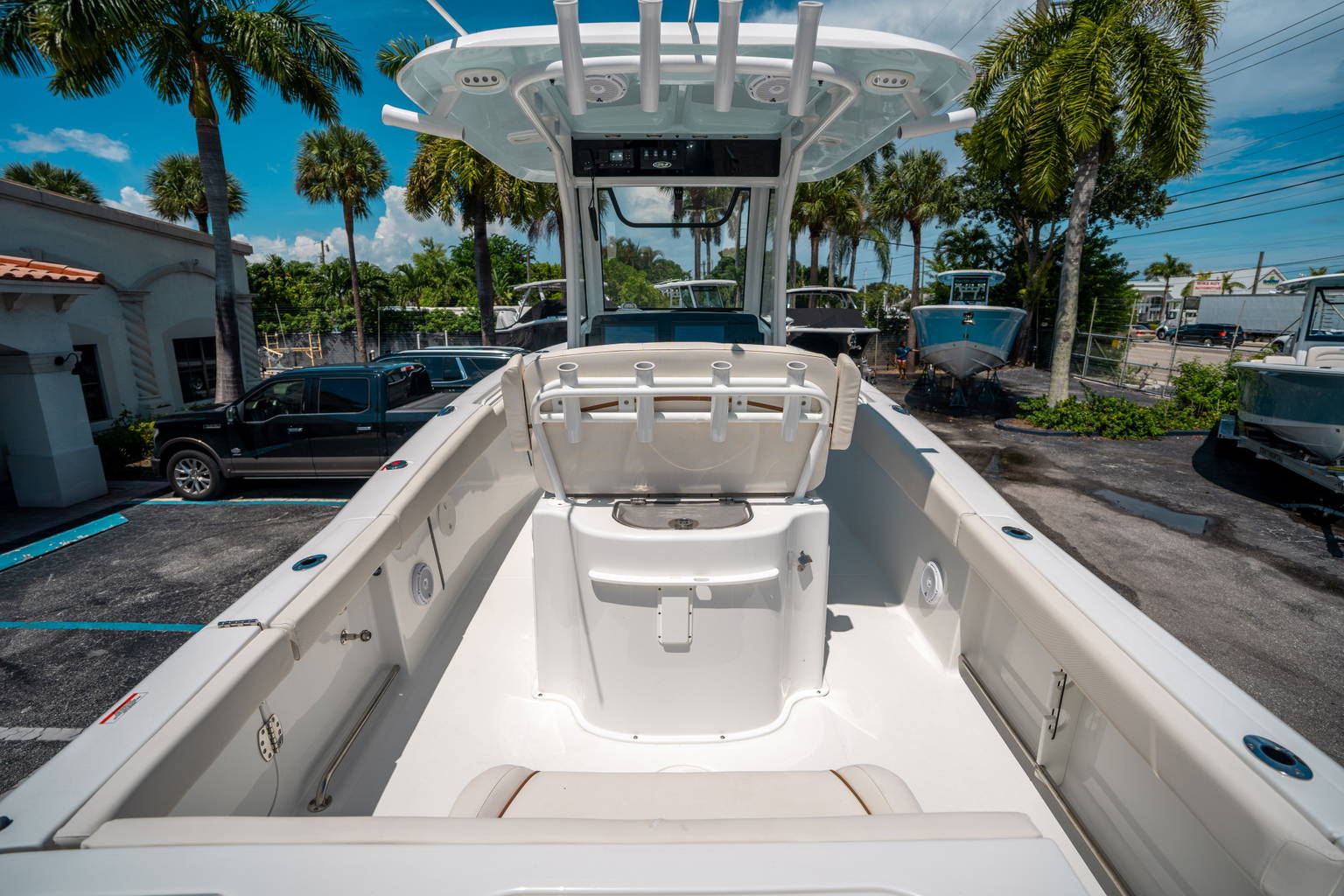 Used 2022 Sea Hunt Gamefish 25 #0560 image 9