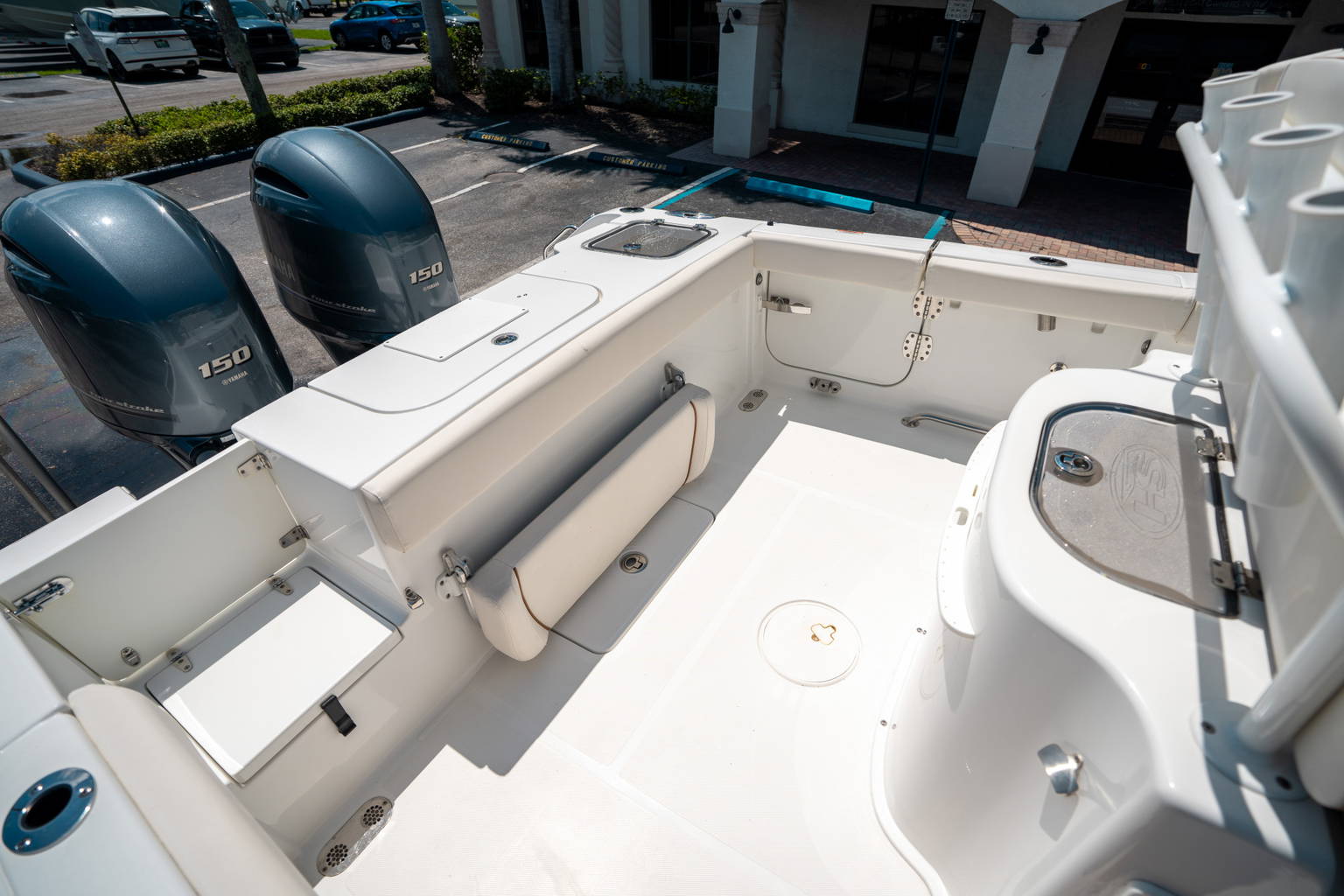 Used 2022 Sea Hunt Gamefish 25 #0560 image 13