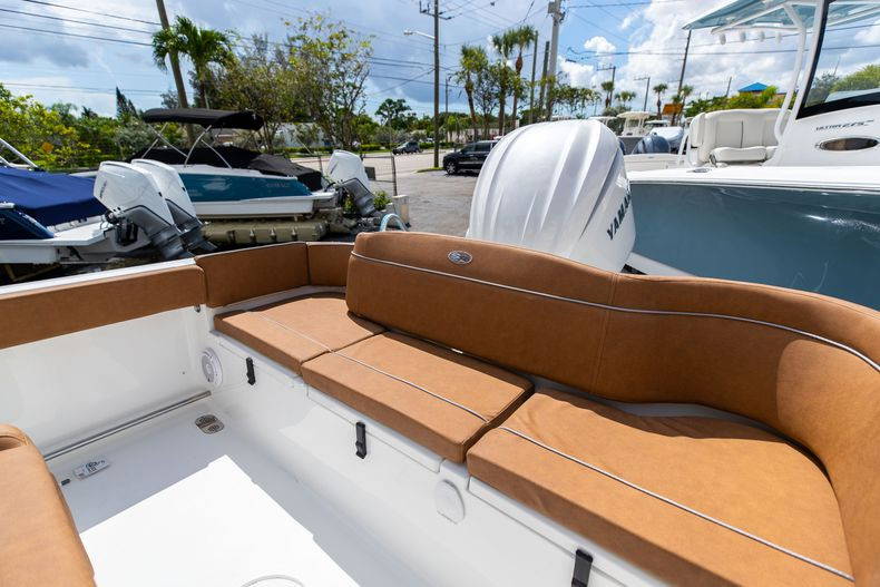 New 2023 Sea Hunt Ultra 255 SE #0282 image 14