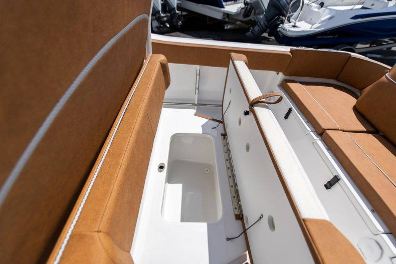 New 2023 Sea Hunt Ultra 255 SE #0282 image 19