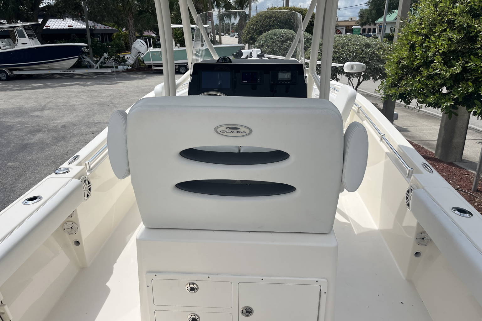 Used 2020 Cobia 220 CC #X090 image 10