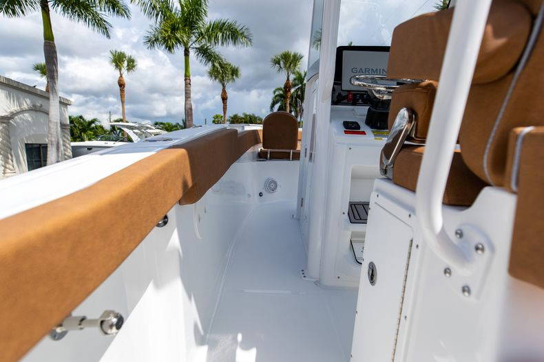 New 2023 Sea Hunt Ultra 255 SE #0282 image 22