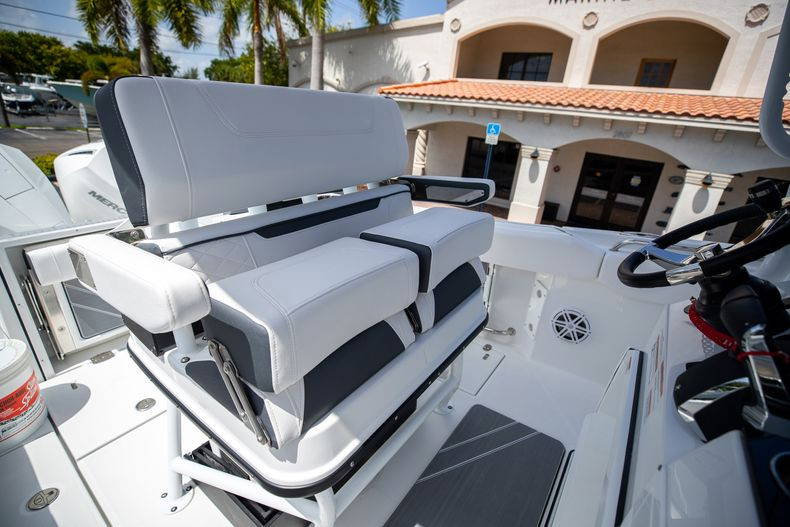 New 2023 Blackfin 252CC #D364 image 34