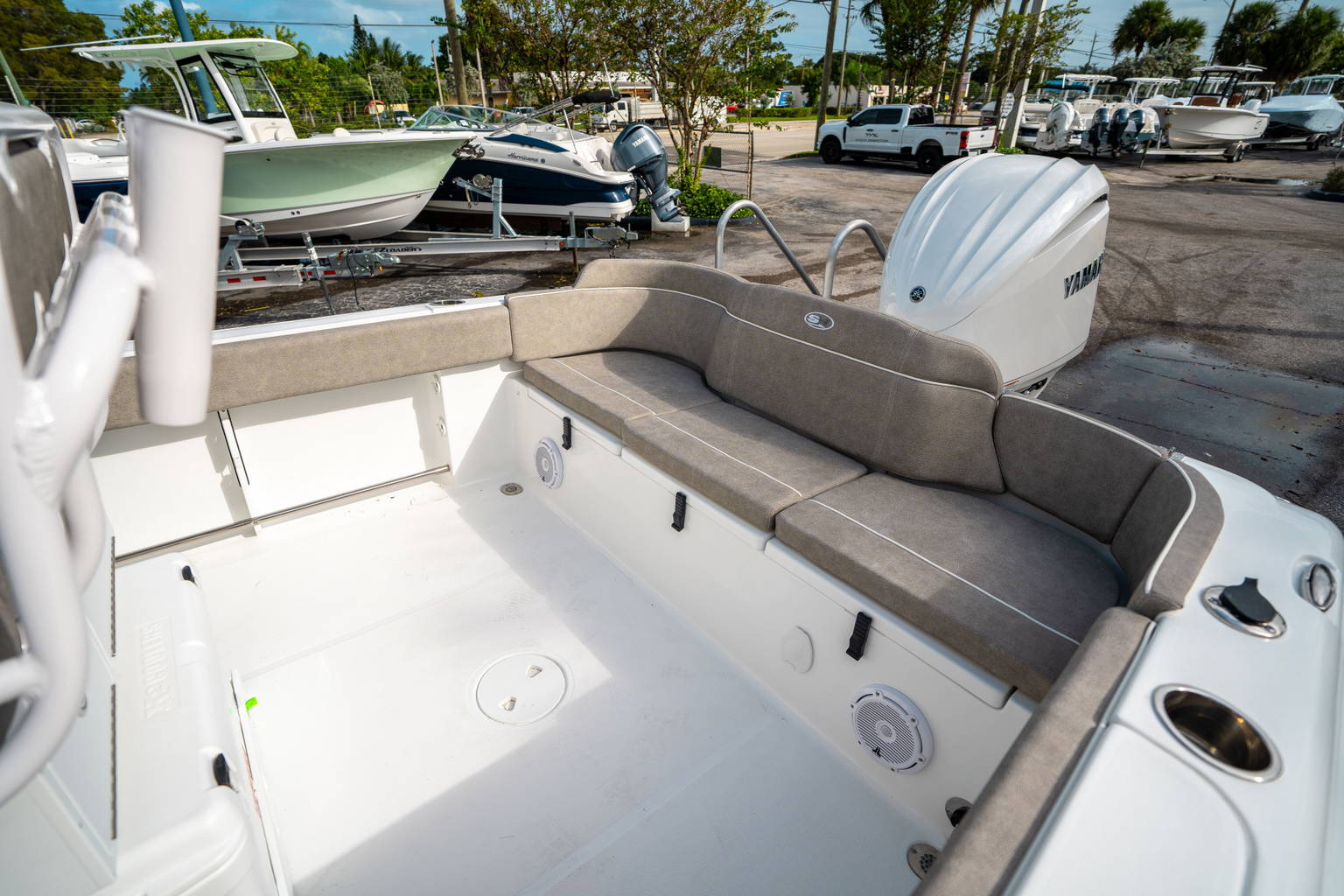 Alternative image of Sea Hunt Ultra 234 in West Palm Beach, FL