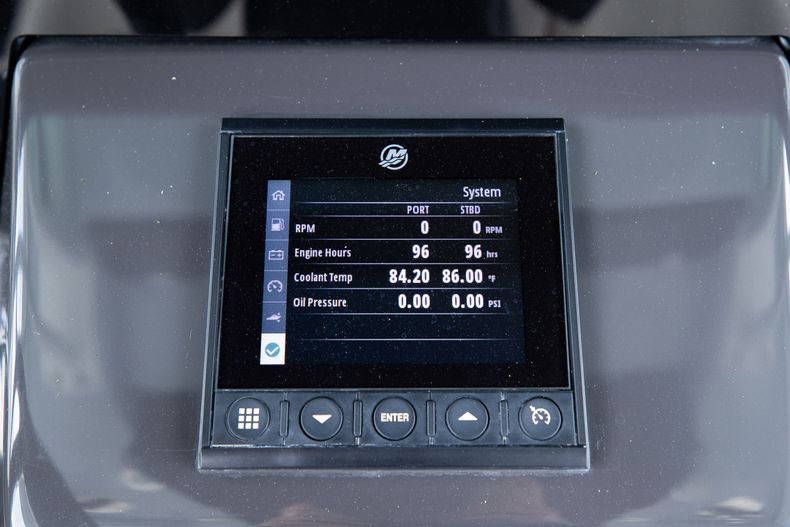 Alternative image of Blackfin 332CC in West Palm Beach, FL