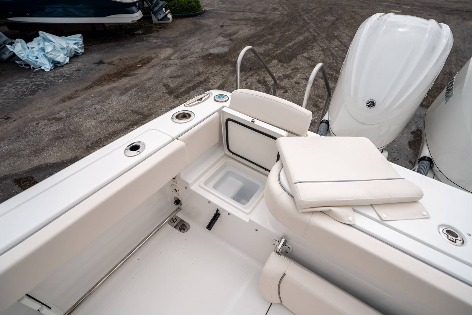 New 2025 Sea Hunt Gamefish 27 CB #0377 image 16