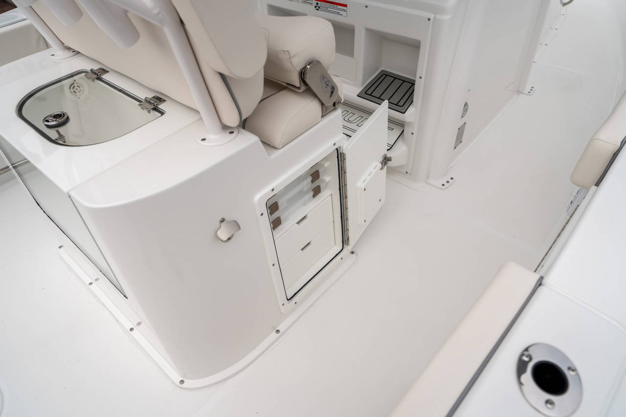 Alternative image of Sea Hunt Gamefish 27 CB in Fort Lauderdale, FL
