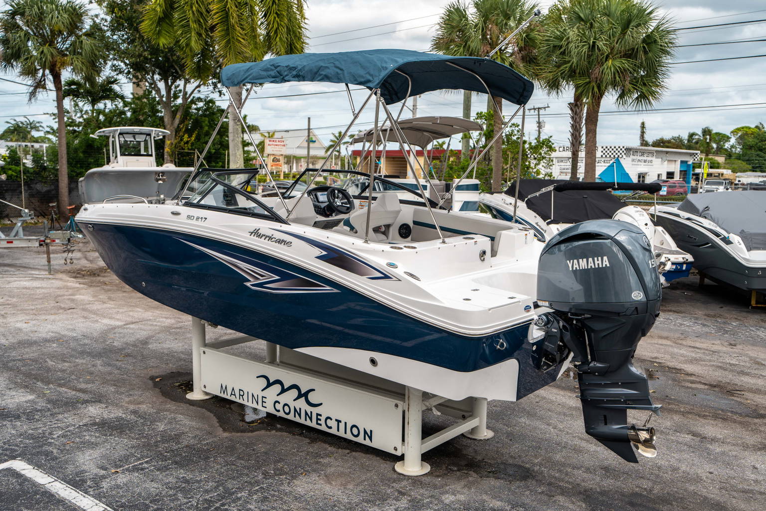 New 2025 Hurricane SunDeck 217 OB #8495 image 4