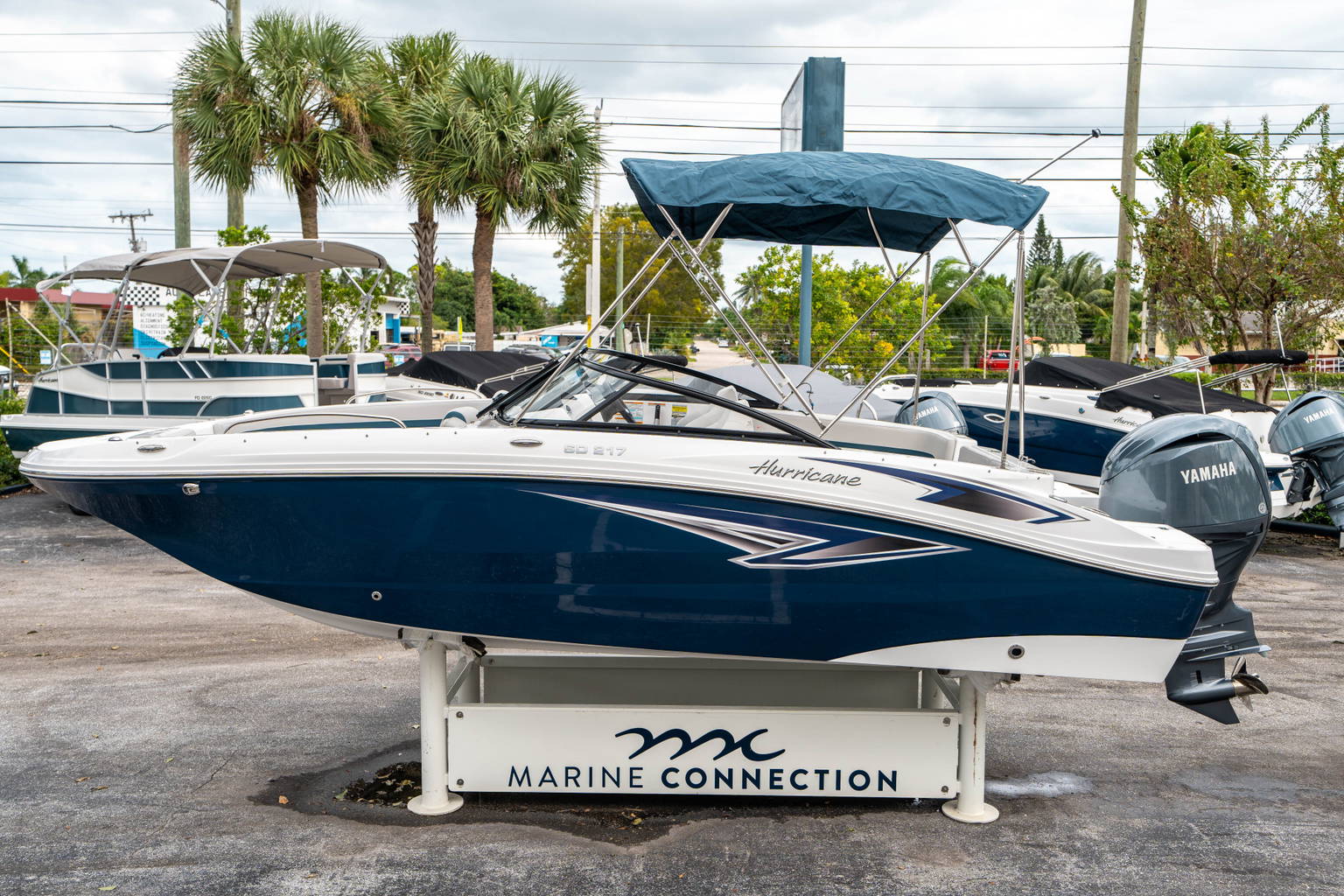 New 2025 Hurricane SunDeck 217 OB #8495 image 5