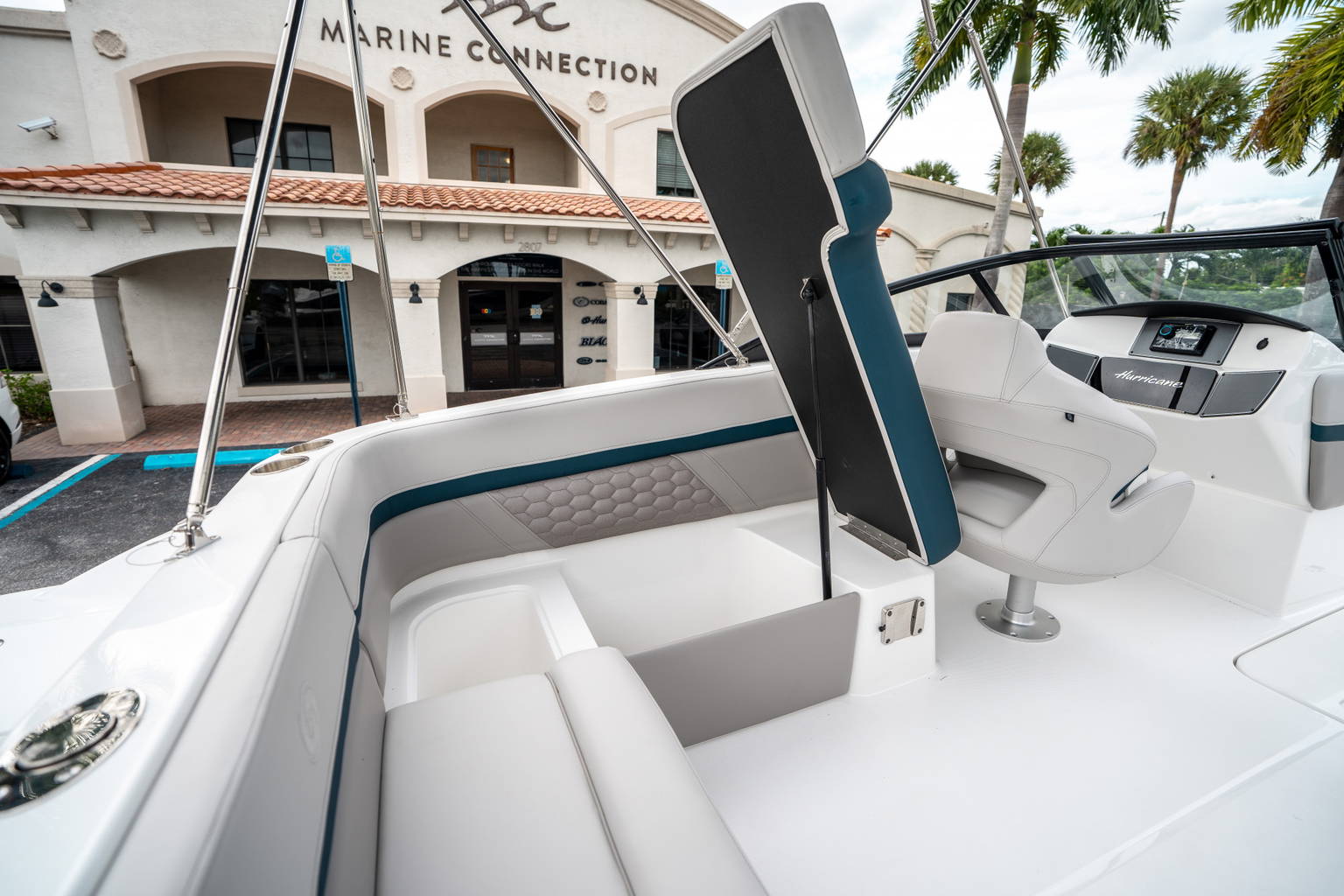 New 2025 Hurricane SunDeck 217 OB #8495 image 14