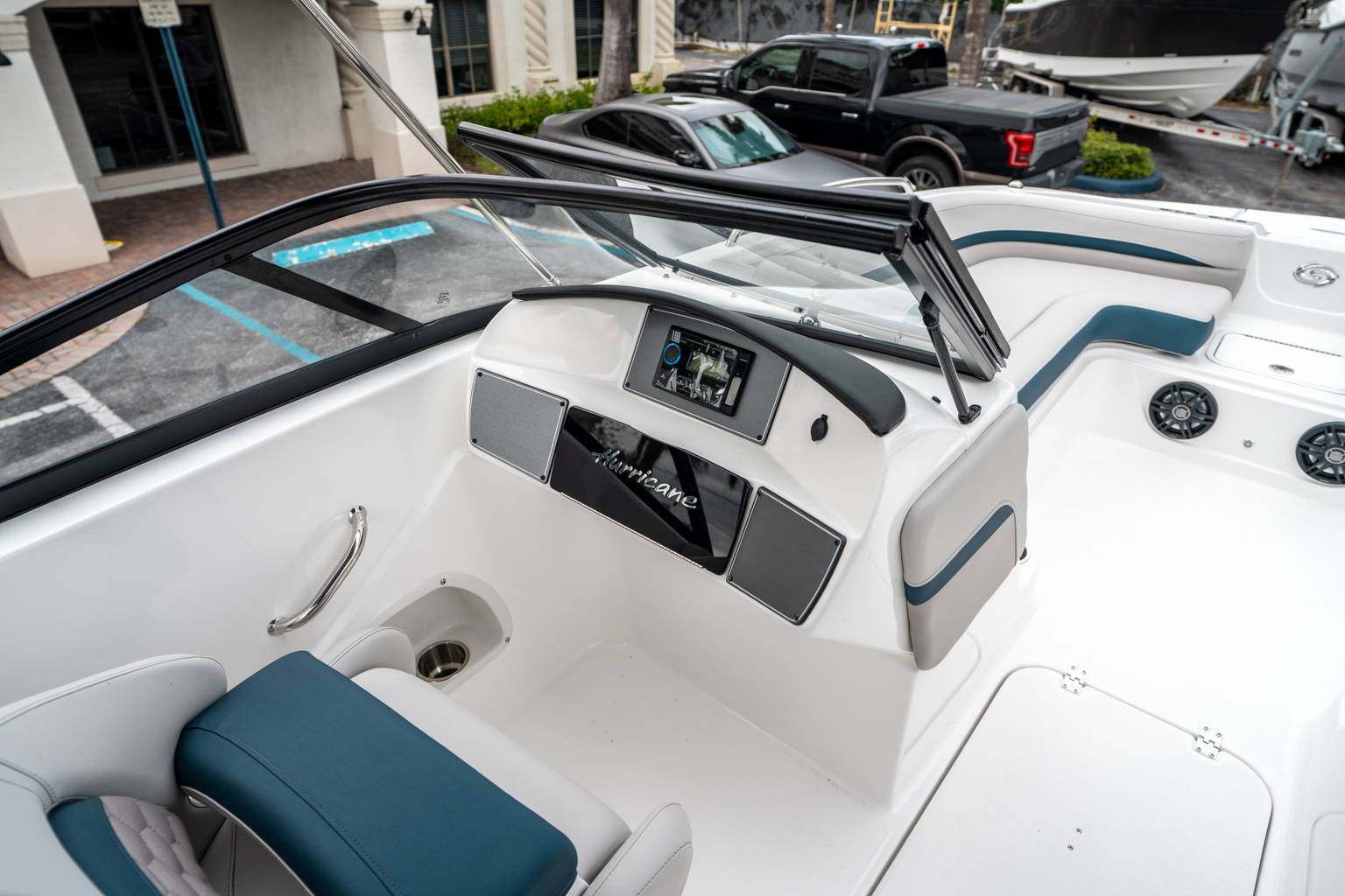 New 2025 Hurricane SunDeck 217 OB #8495 image 21
