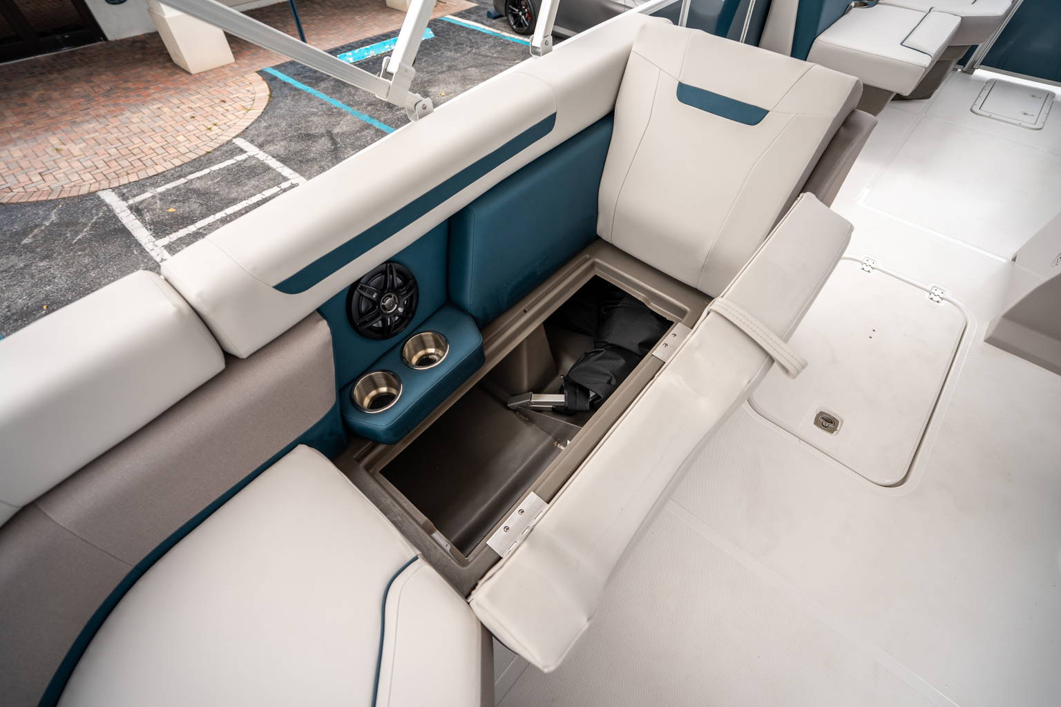 New 2025 Hurricane FunDeck 2260 OB #8496 image 14