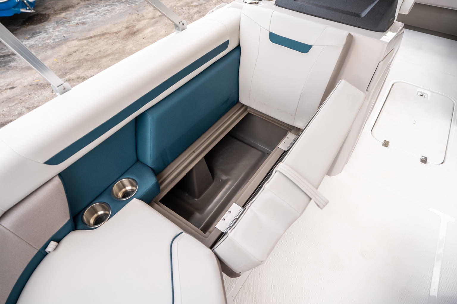 New 2025 Hurricane FunDeck 2260 OB #8496 image 28