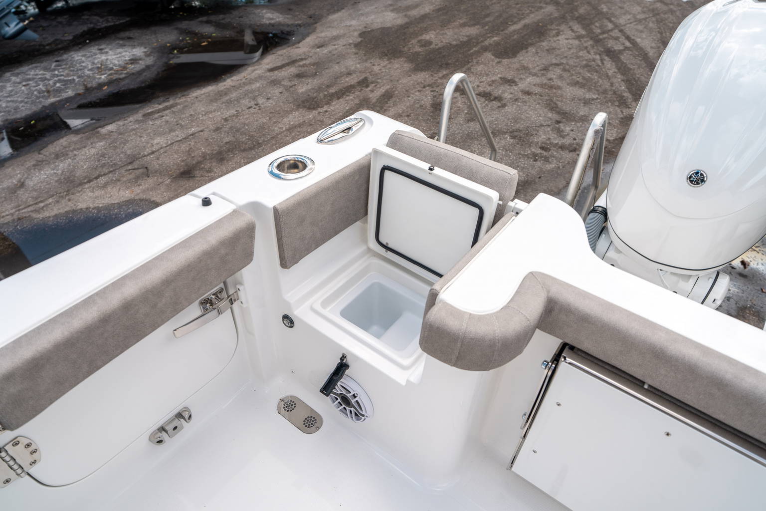 New 2025 Sea Hunt Gamefish 28 CB #0064 image 14