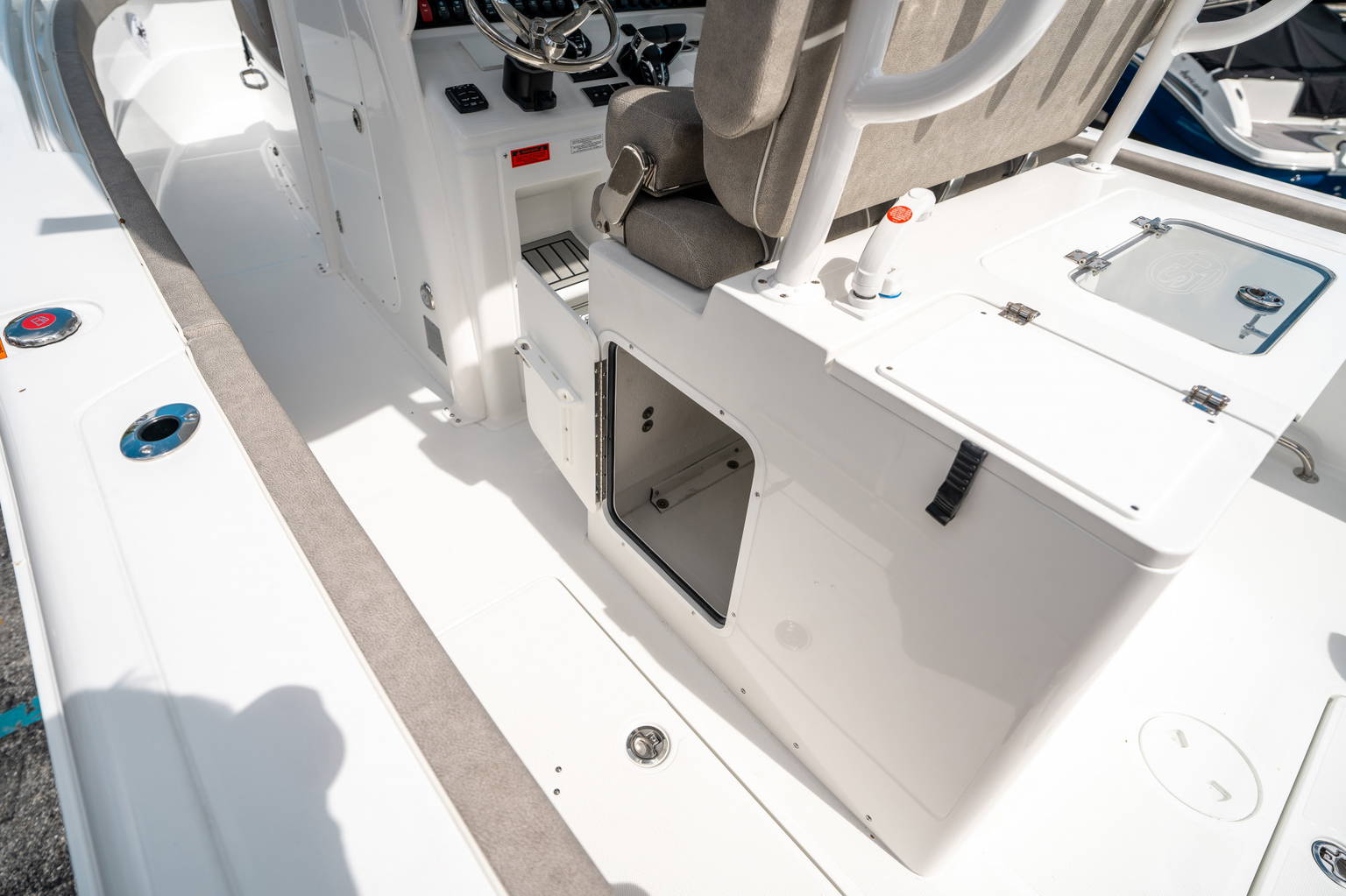 Alternative image of Sea Hunt Gamefish 28 CB in West Palm Beach, FL