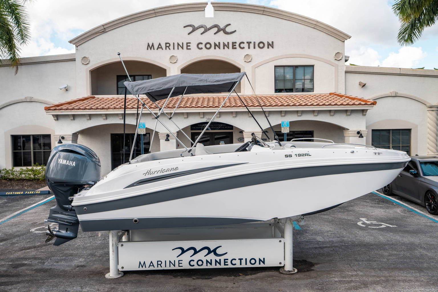 New 2025 Hurricane SunDeck Sport 192 RL OB #8504 image 1