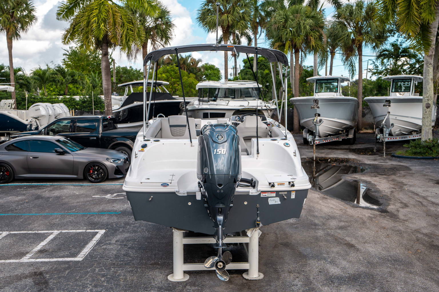 New 2025 Hurricane SunDeck Sport 192 RL OB #8504 image 3