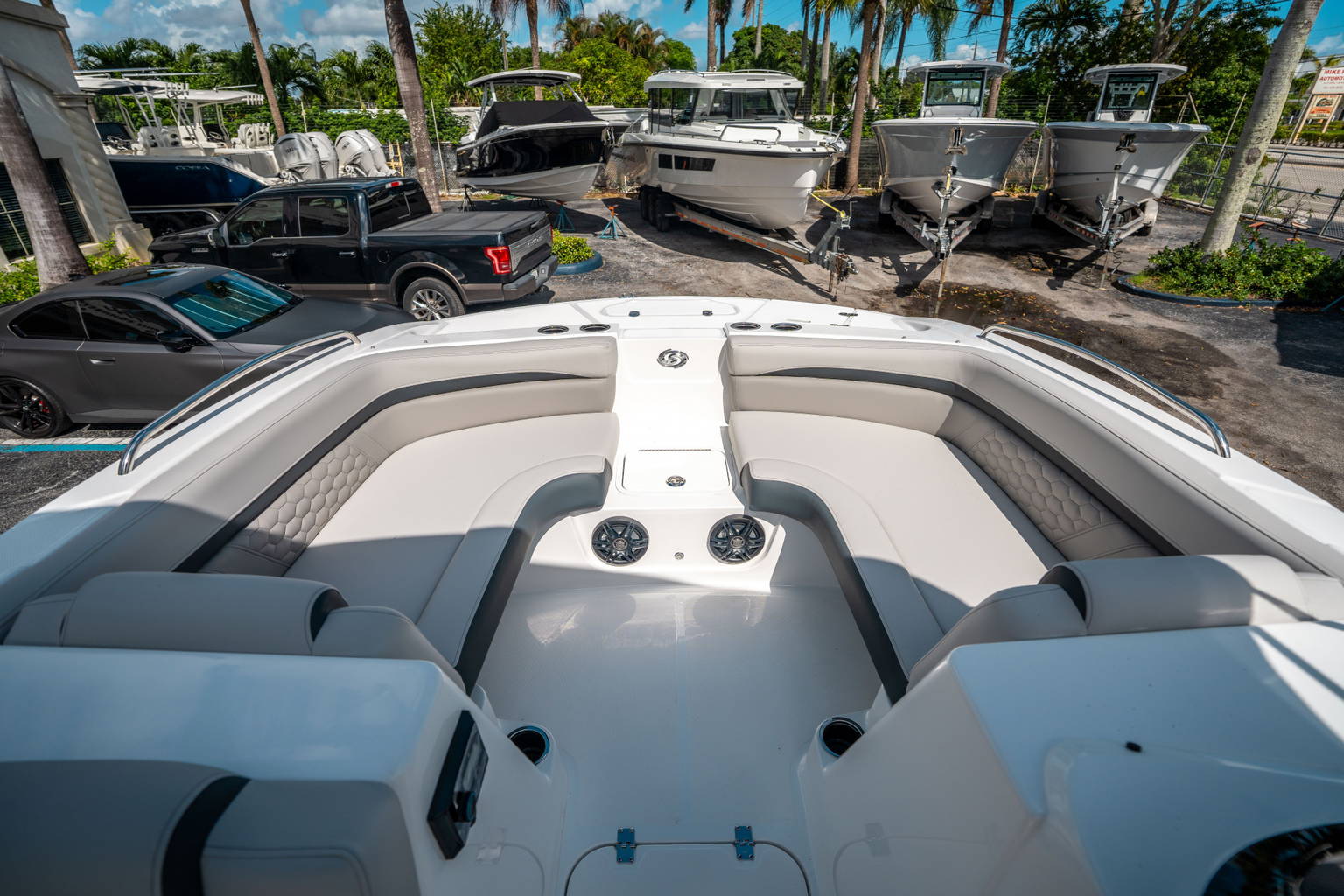 New 2025 Hurricane SunDeck Sport 192 RL OB #8504 image 23
