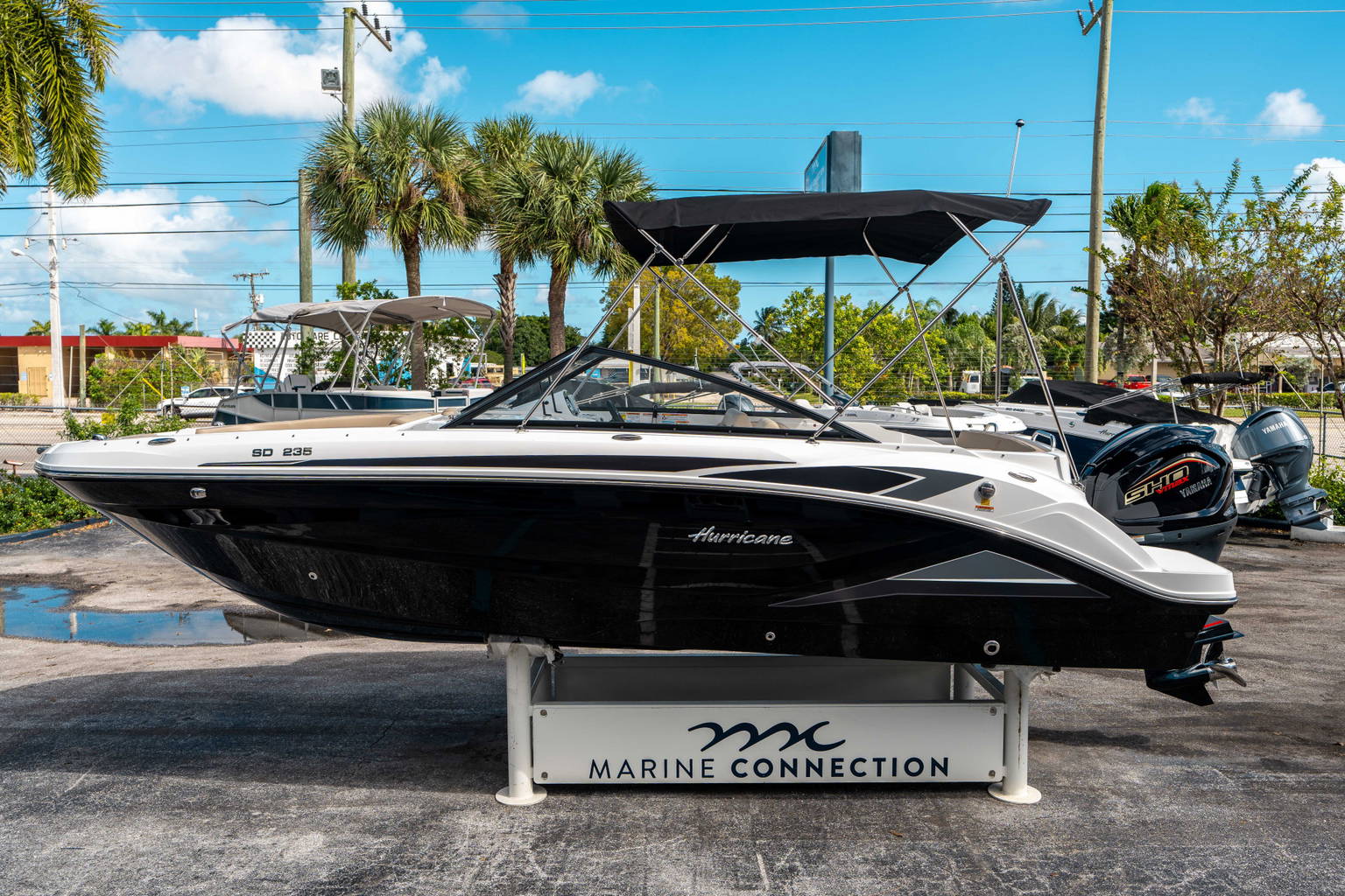 New 2025 Hurricane SunDeck 235 OB #8514 image 5