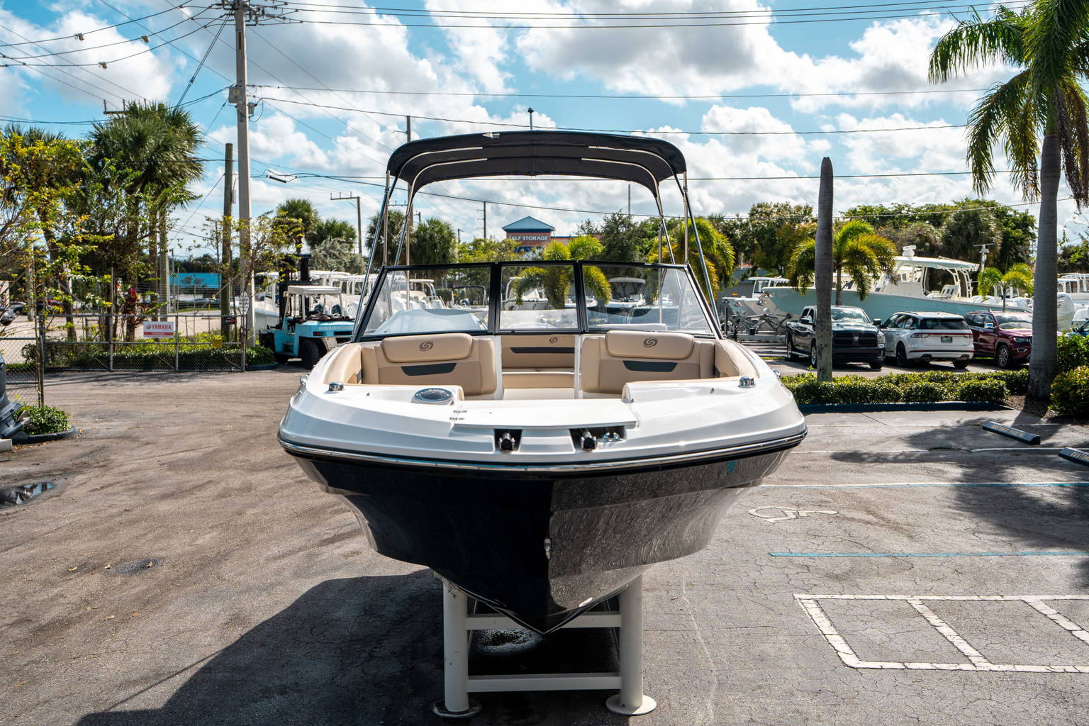 New 2025 Hurricane SunDeck 235 OB #8514 image 7
