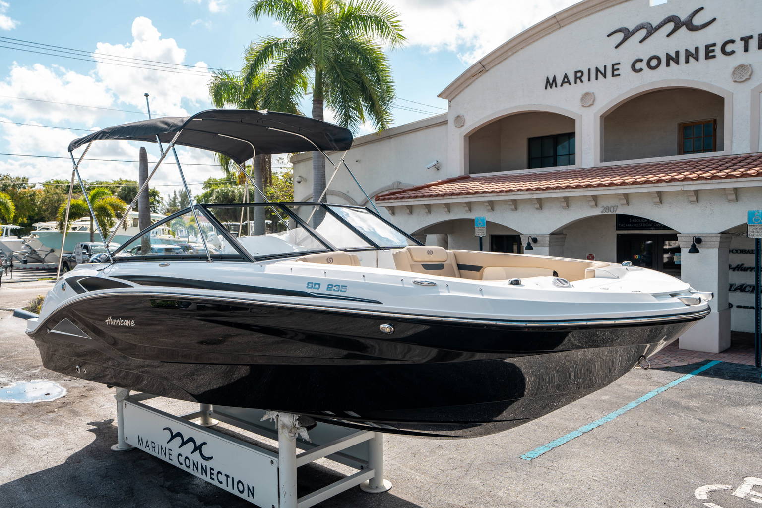 New 2025 Hurricane SunDeck 235 OB #8514 image 8