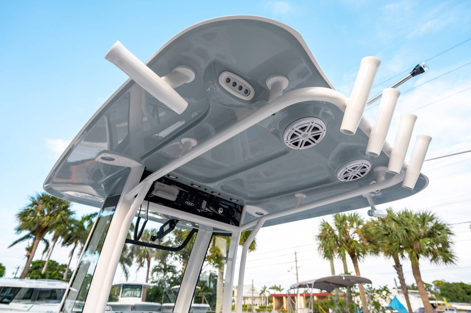 Alternative image of Sea Hunt Ultra 245 SE in West Palm Beach, FL