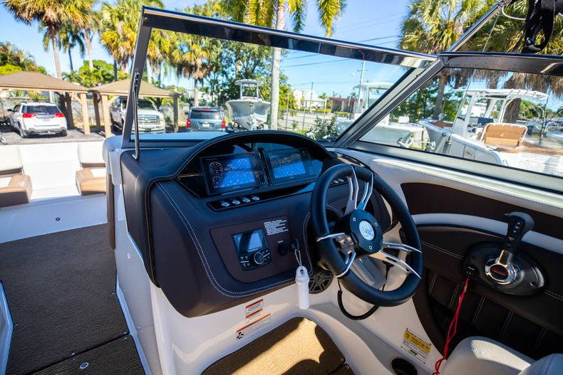 Used 2018 Cobalt 25SC #5037 image 25